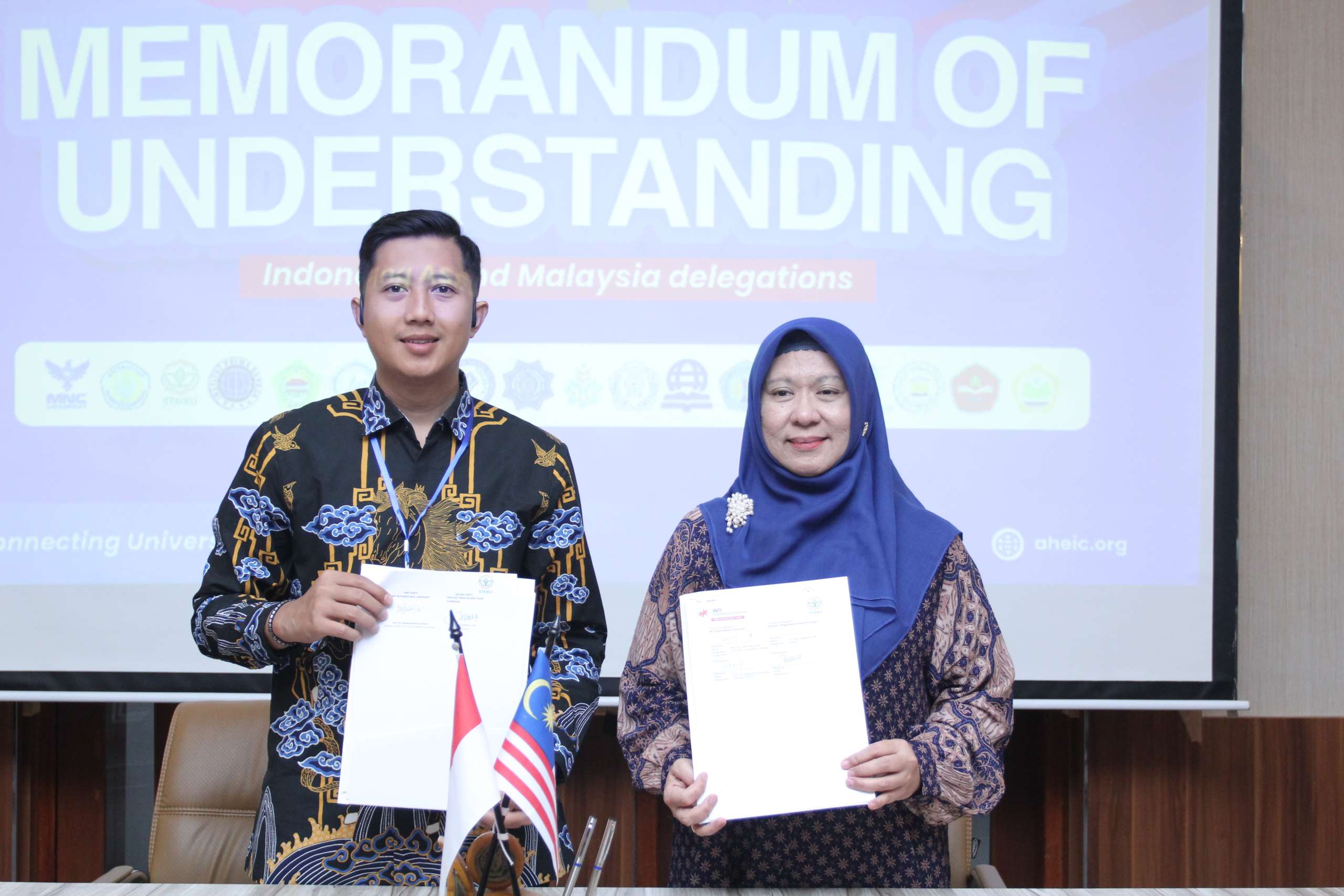 Penandatanganan MoU STAIKU dengan INTI International University & Colleges Malaysia dalam acara GLOBAL PUBLICATION CONNECT 2026 sebagai bagian dari AHEIC.